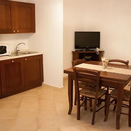 Kamikos Aparthotel